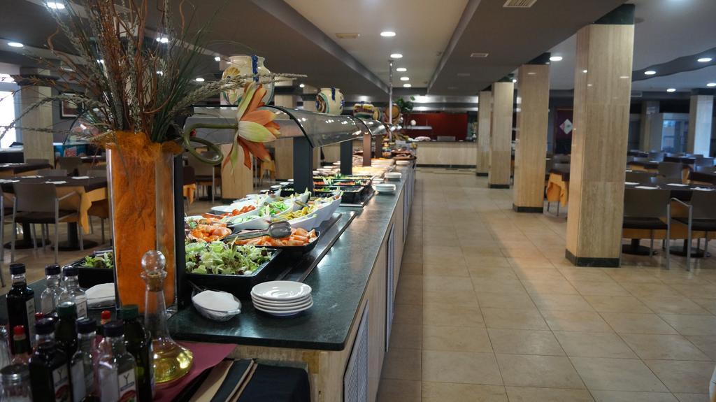 Apartamentos Fenix Beach Roquetas de Mar Dış mekan fotoğraf