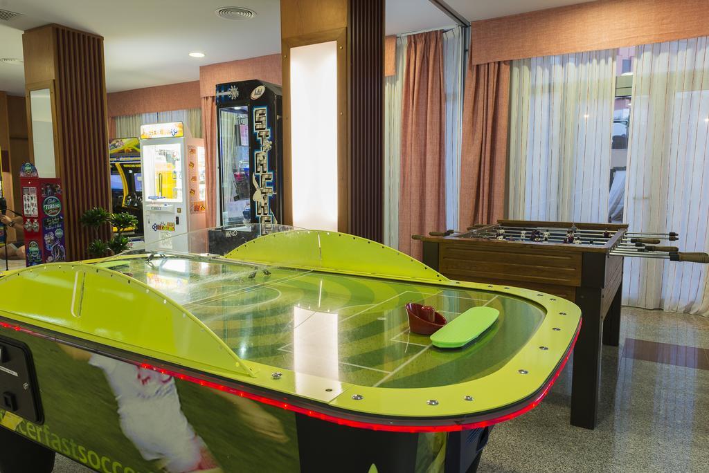 Apartamentos Fenix Beach Roquetas de Mar Dış mekan fotoğraf